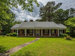  Rainier Dr, Fayetteville NC