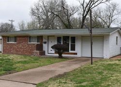  Hallwood Dr, Saint Louis MO