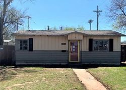 Pre-foreclosure Listing in 37TH ST LUBBOCK, TX 79414