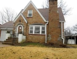 Pre-foreclosure in  PALLARDY LN Saint Louis, MO 63114