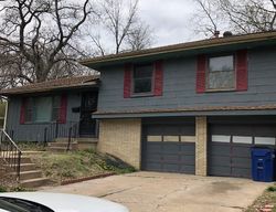 Pre-foreclosure in  S WILLIS AVE Independence, MO 64055