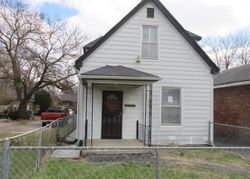 Pre-foreclosure in  EDMUND AVE Saint Louis, MO 63121