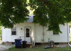 Pre-foreclosure Listing in PENNSYLVANIA AVE LA PORTE, IN 46350