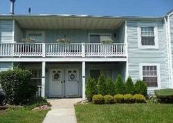 Pre-foreclosure Listing in FAIRVIEW CIR MIDDLE ISLAND, NY 11953