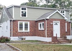 Pre-foreclosure in  DUFFY CT Central Islip, NY 11722