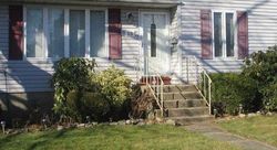 Pre-foreclosure in  BUENA VISTA BLVD Lindenhurst, NY 11757
