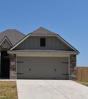 Pre-foreclosure Listing in MASTERS DR NAVASOTA, TX 77868