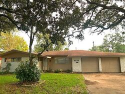 Pre-foreclosure Listing in STEVEROY ST LA MARQUE, TX 77568