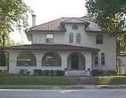 Pre-foreclosure in  SE RIVERSIDE DR Evansville, IN 47713