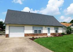 Pre-foreclosure in  DORCHESTER DR Georgetown, KY 40324