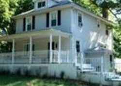 Pre-foreclosure Listing in LAKESIDE RD SOMERSET, NJ 08873