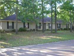 Pre-foreclosure in  STONINGTON DR Brandon, MS 39047