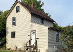 Pre-foreclosure in  MADISON ST East Rochester, NY 14445