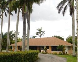 Pre-foreclosure in  SW 236TH ST Homestead, FL 33031