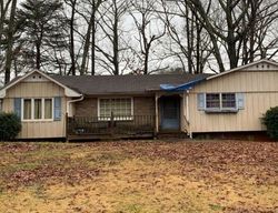 Pre-foreclosure in  OLD OAK CIR Birmingham, AL 35235