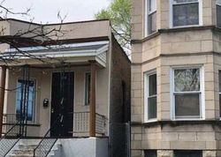 Pre-foreclosure in  S RHODES AVE Chicago, IL 60637