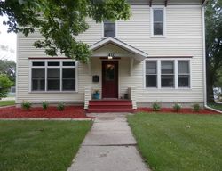 Pre-foreclosure in  4TH AVE Grinnell, IA 50112