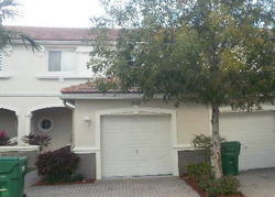 Pre-foreclosure in  CENTER STONE LN West Palm Beach, FL 33404