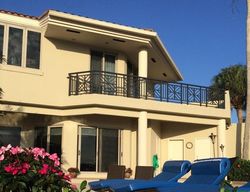 Pre-foreclosure in  COMMODORE DR Jupiter, FL 33477