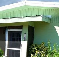 Pre-foreclosure in  17TH AVE W Bradenton, FL 34205
