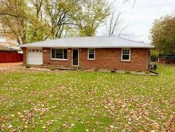Pre-foreclosure in  W NORTHGATE DR Columbus, IN 47201