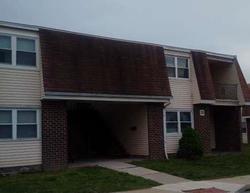 Pre-foreclosure in  FLORENCE TOLLGATE PL UNIT 5 Florence, NJ 08518