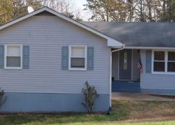 Pre-foreclosure Listing in BLACKWELLS MILL RD GOLDVEIN, VA 22720