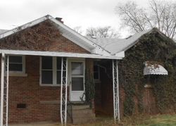 Pre-foreclosure in  MESKER PARK DR Evansville, IN 47720