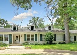 Pre-foreclosure Listing in WOODLAND DR PALESTINE, TX 75801