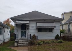 Pre-foreclosure in  LANSDOWNE AVE Saint Louis, MO 63109