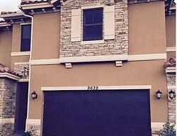 Pre-foreclosure in  WATERVIEW WAY Pompano Beach, FL 33076