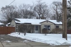 Pre-foreclosure Listing in COMMON RD ROSEVILLE, MI 48066