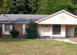 Pre-foreclosure in  GULL RD Memphis, TN 38109