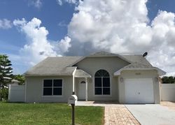 Pre-foreclosure Listing in CEDAR HOLLOW LN BOCA RATON, FL 33433