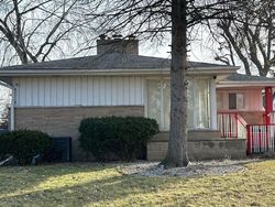 Pre-foreclosure in  BERNADINE ST Lansing, IL 60438