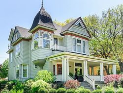 Pre-foreclosure in  7TH AVE La Grange, IL 60525