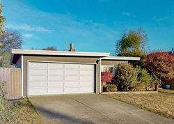 Pre-foreclosure Listing in COTTAGE ST EUREKA, CA 95503