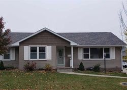 Pre-foreclosure Listing in N STEWART ST GENESEO, IL 61254