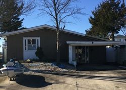 Pre-foreclosure in  W GRANADA DR Brick, NJ 08723