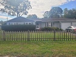 Pre-foreclosure in  YERK AVE Ronkonkoma, NY 11779