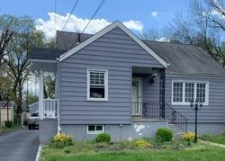 Pre-foreclosure Listing in W 3RD AVE ROSELLE, NJ 07203