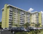 Pre-foreclosure in  HILLCREST DR B Hollywood, FL 33021