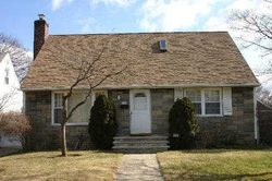 Pre-foreclosure Listing in FROEHLICH PL ELMONT, NY 11003