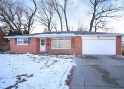 Pre-foreclosure Listing in 9TH ST GREEN BAY, WI 54304