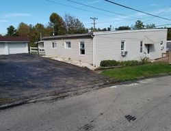 Pre-foreclosure Listing in BROADWAY ST IRWIN, PA 15642