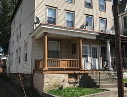 Pre-foreclosure Listing in S CEDAR ST HAZLETON, PA 18201