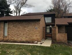 Pre-foreclosure in  BORDEAUX ST West Bloomfield, MI 48323