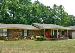 Pre-foreclosure in  COUNTY ROAD 1288 Vinemont, AL 35179