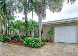 Pre-foreclosure in  CAMELIA DR Hollywood, FL 33023