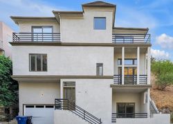 Pre-foreclosure Listing in DIXIE CANYON PL SHERMAN OAKS, CA 91423